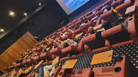 Encontre um cinema em Goiânia .